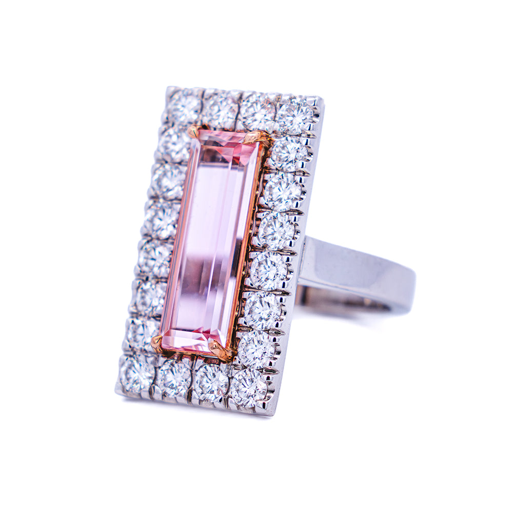 18CT WHITE GOLD MORGANITE RING