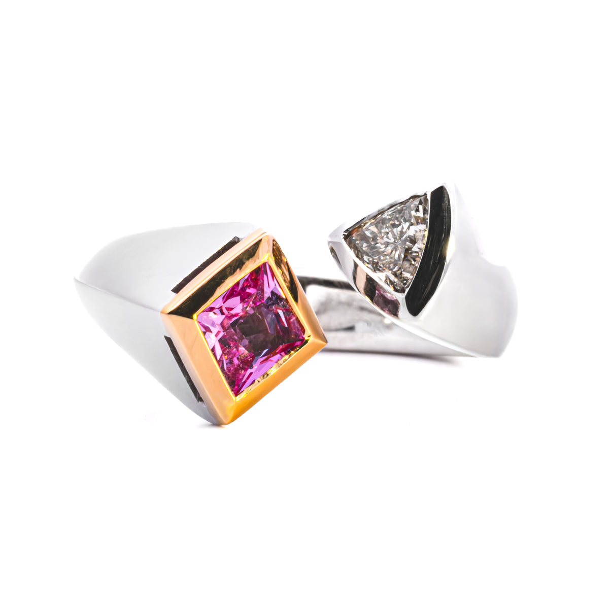 HANDCRAFTED 18CT WHITE GOLD PINK SAPPHIRE/DIAMOND RING - TWIST