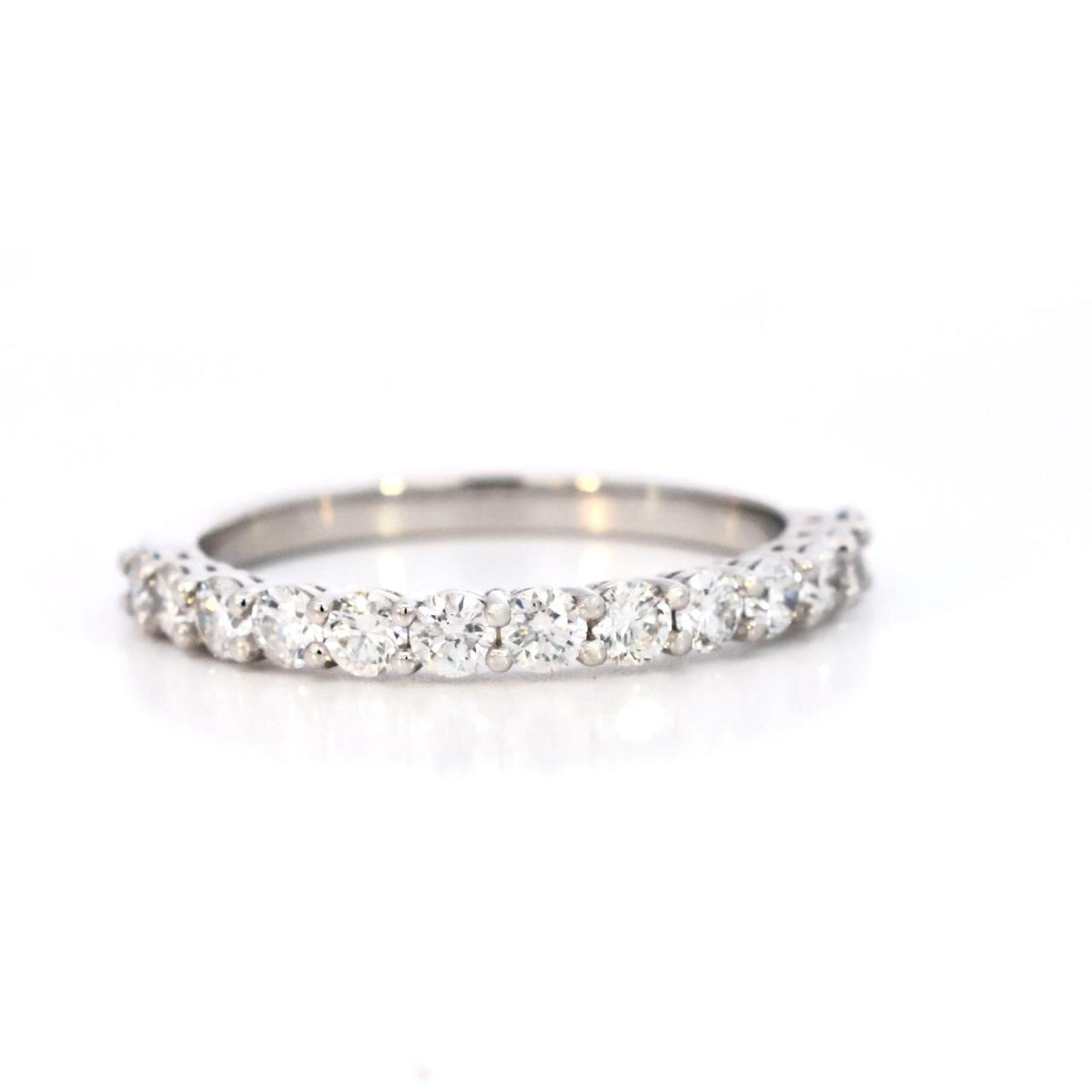 0.74CT PLATINUM DIAMOND BAND