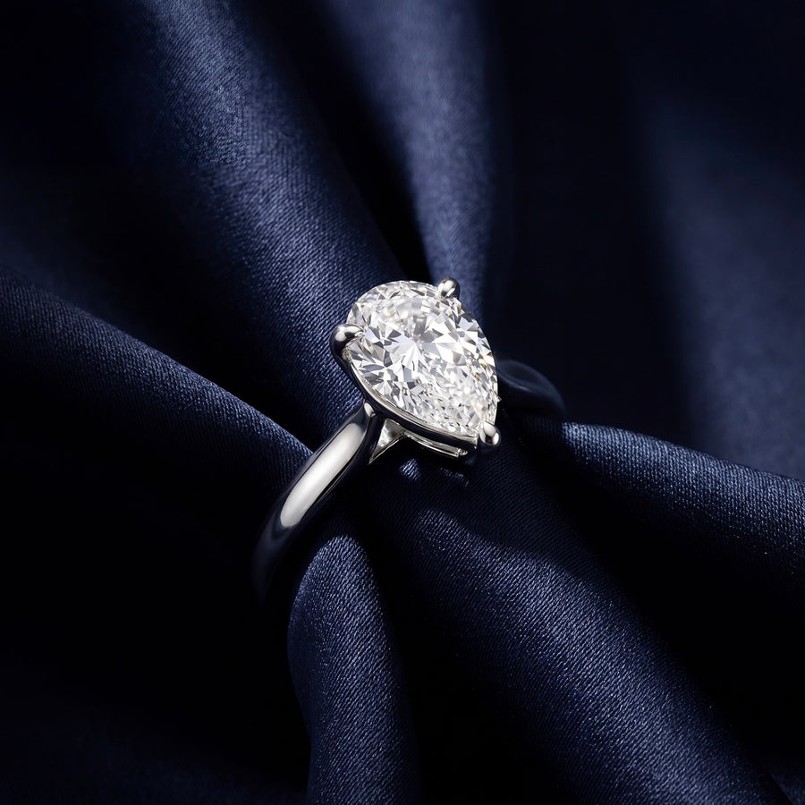 "AMELIA" RING