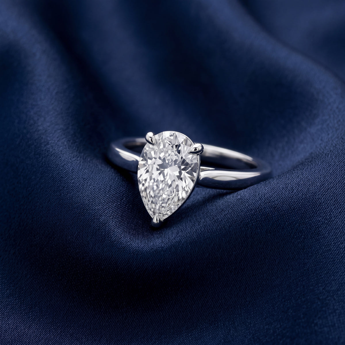 Handmade "Aire" ring — custom fine jewellery crafted on-site at NY2K Jewellers Sunshine Coast
