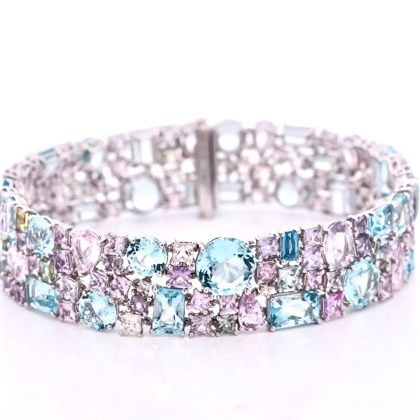 AQUAMARINE, SAPPHIRE AND DIAMOND BRACELET