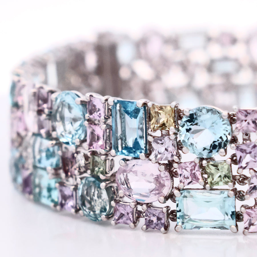 AQUAMARINE, SAPPHIRE AND DIAMOND BRACELET