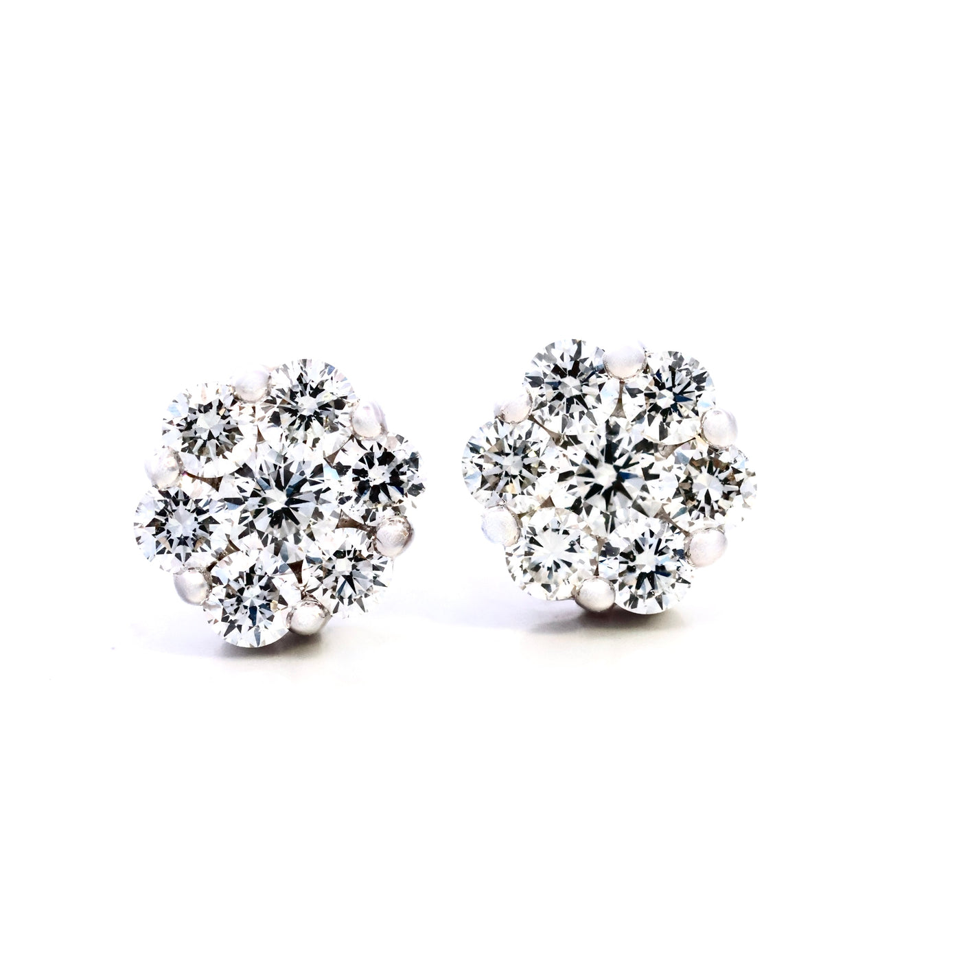18CT WHITE GOLD CLUSTER DIAMOND EARRINGS