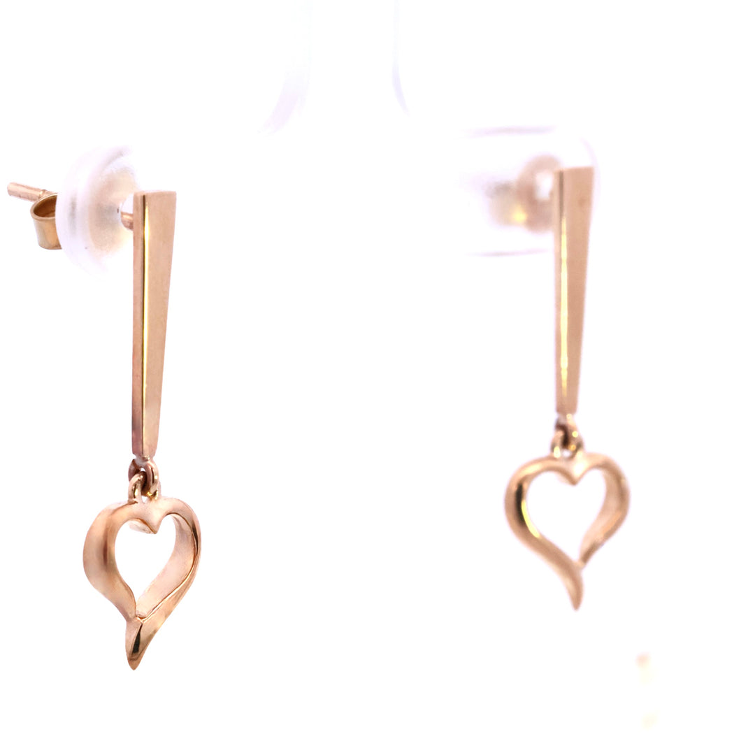"HEART TO HEART" EARRINGS