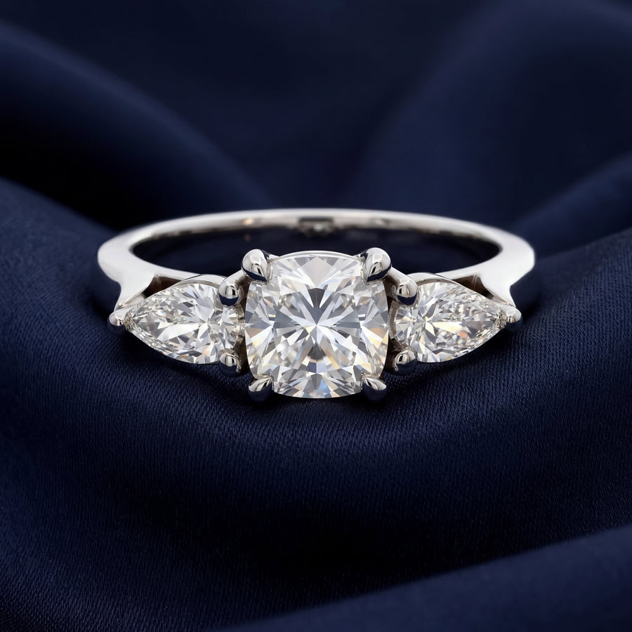 DIAMOND TRILOGY RING