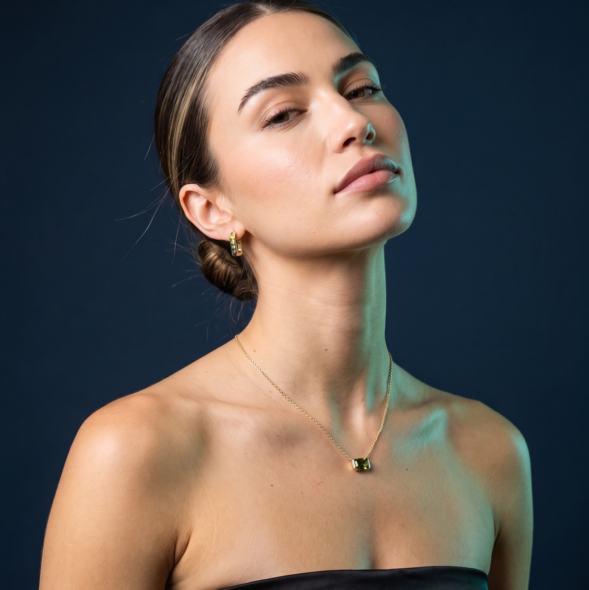 GREEN SAPPHIRE NECKLACE - AUSTEN